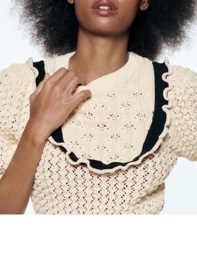 Zara Knit Top in Cream & Black with Ruffle Collar and Open Back Cropped | M